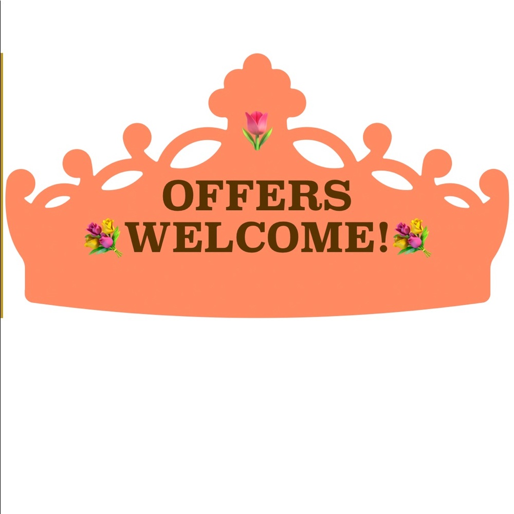 Bundles and offers are always welcome!!♥️💕